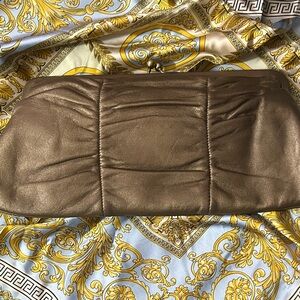 Hobo Pewter Clutch with Kisslock & Optional Chain Strap in Great Preloved